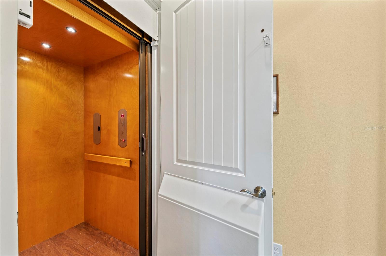 Image 56 of 100 For 267 Sapphire Lake Drive 202