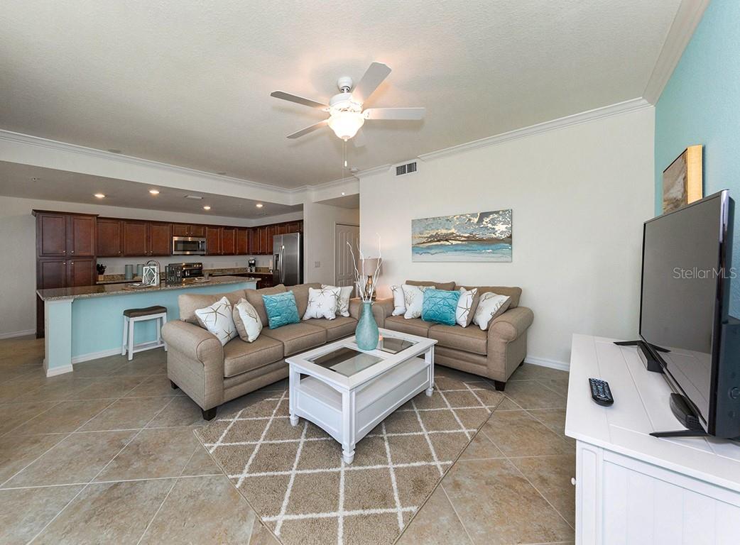 Image 19 of 30 For 16904 Vardon Terrace 202