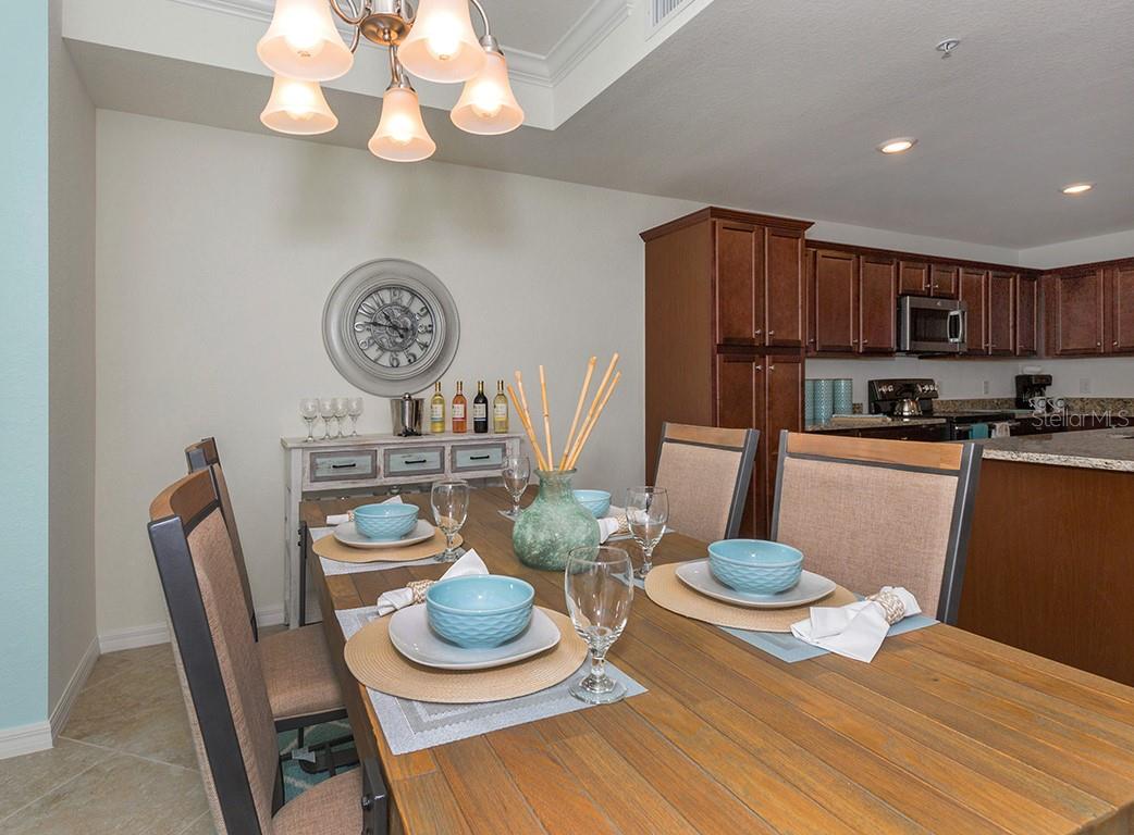 Image 8 of 30 For 16904 Vardon Terrace 202