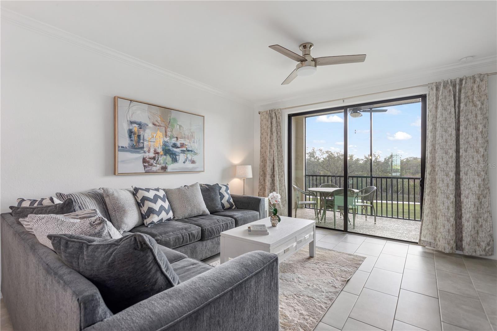 Image 8 of 39 For 18028 Gawthrop Drive 304