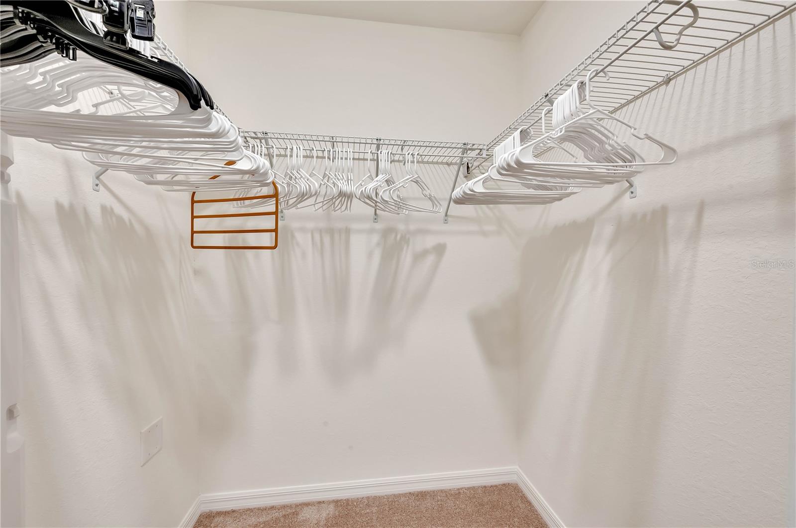 Image 23 of 54 For 17510 Gawthrop Drive 203