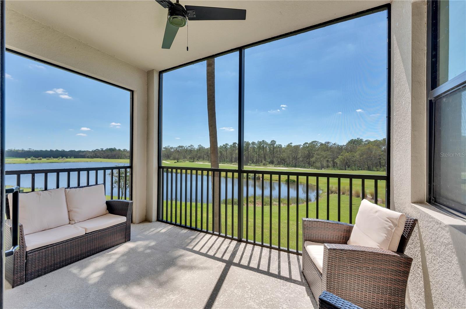 Image 27 of 54 For 17510 Gawthrop Drive 203