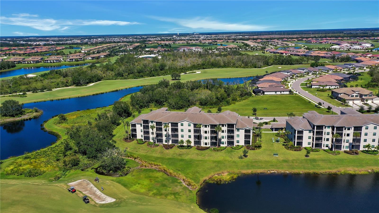 Image 29 of 54 For 17510 Gawthrop Drive 203