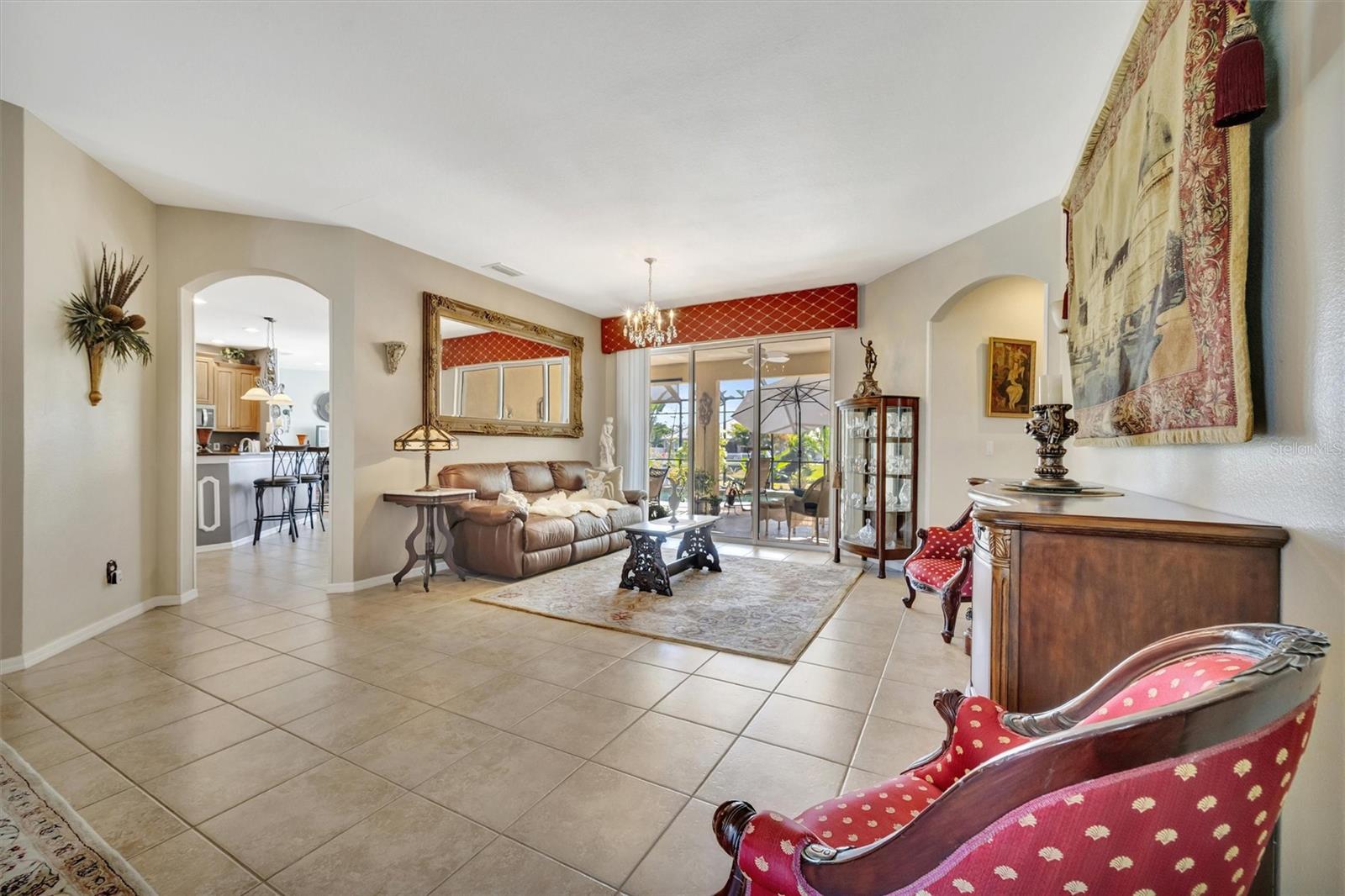 Image 14 of 87 For 1371 Western Pine Circle