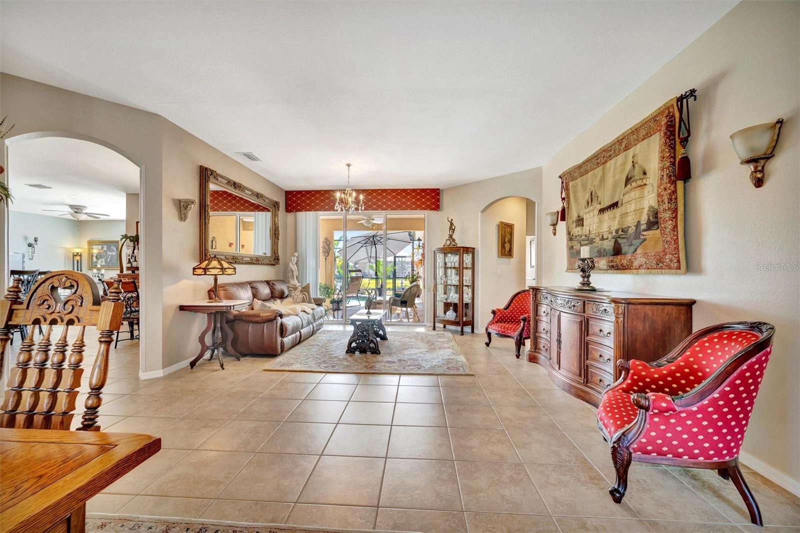 Image 17 of 87 For 1371 Western Pine Circle