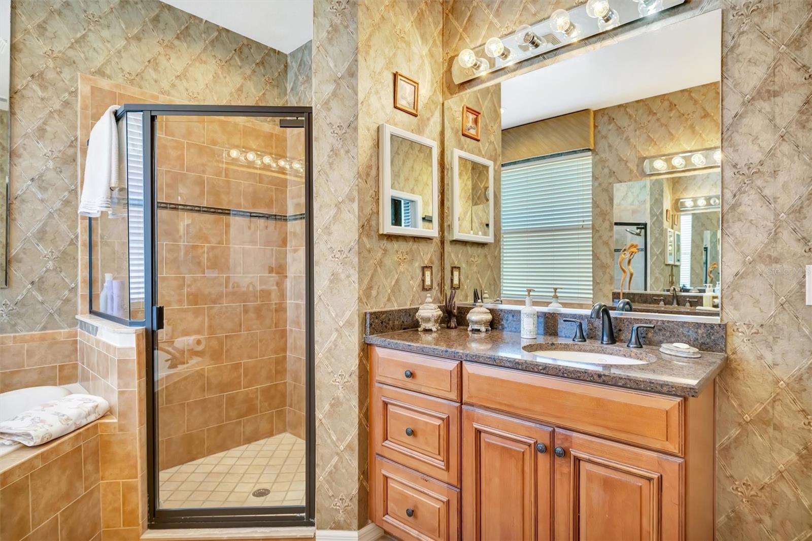 Image 65 of 87 For 1371 Western Pine Circle