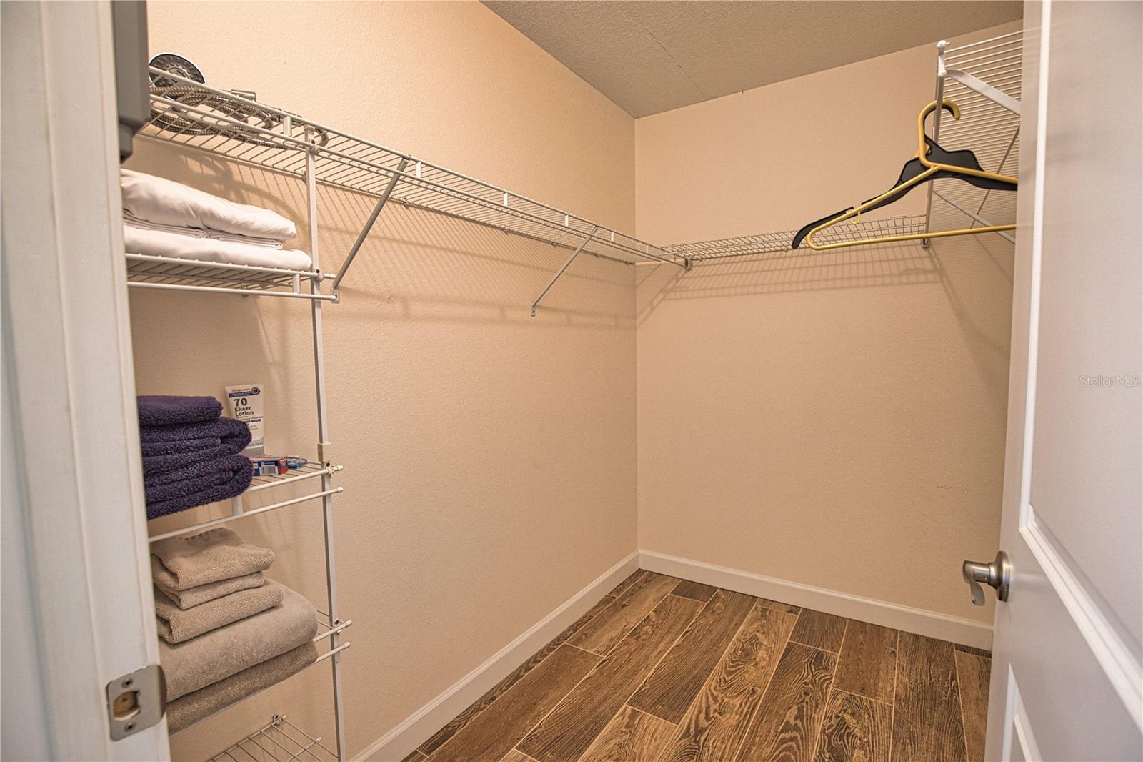 Image 23 of 36 For 9222 Crugar Terrace