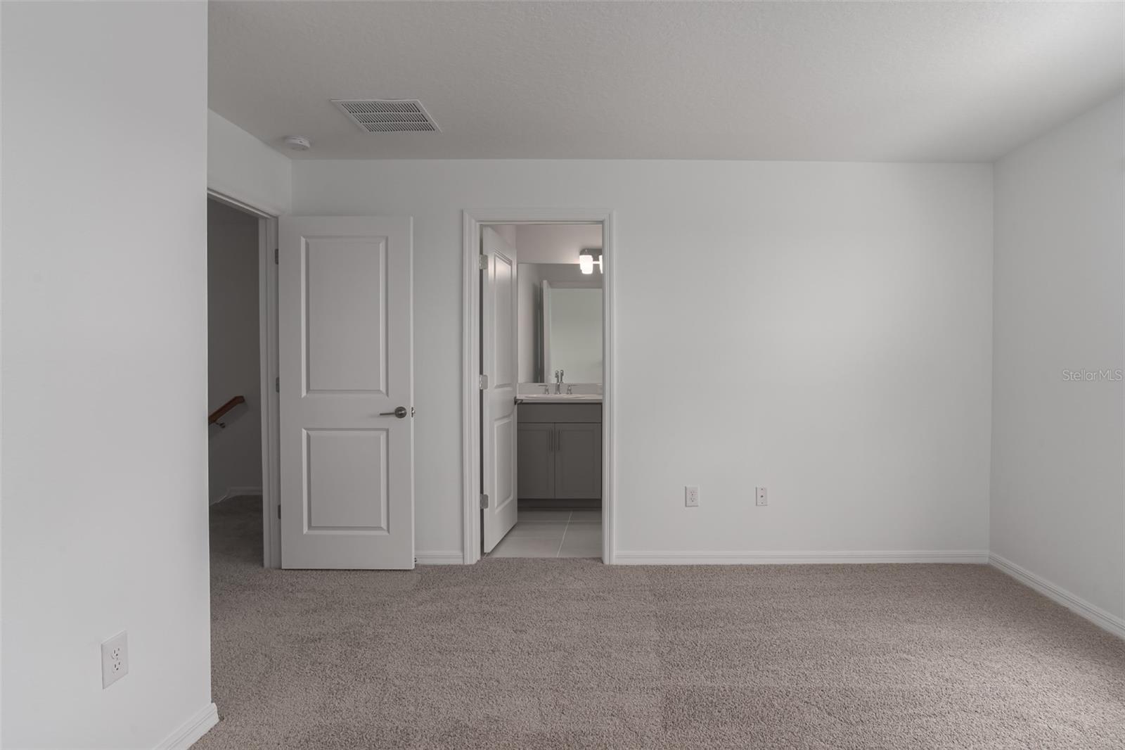 Image 12 of 29 For 11720 Glenside Terrace