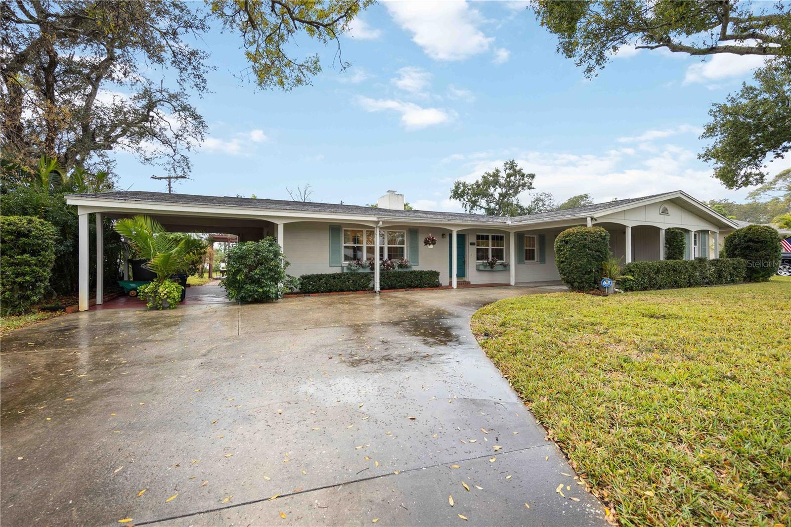 Image 2 of 33 For 7332 Broughton Street