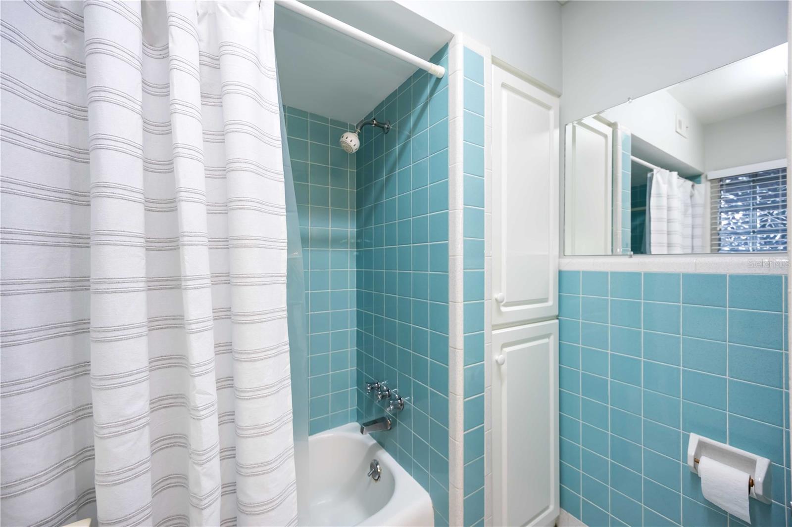 Image 22 of 33 For 7332 Broughton Street