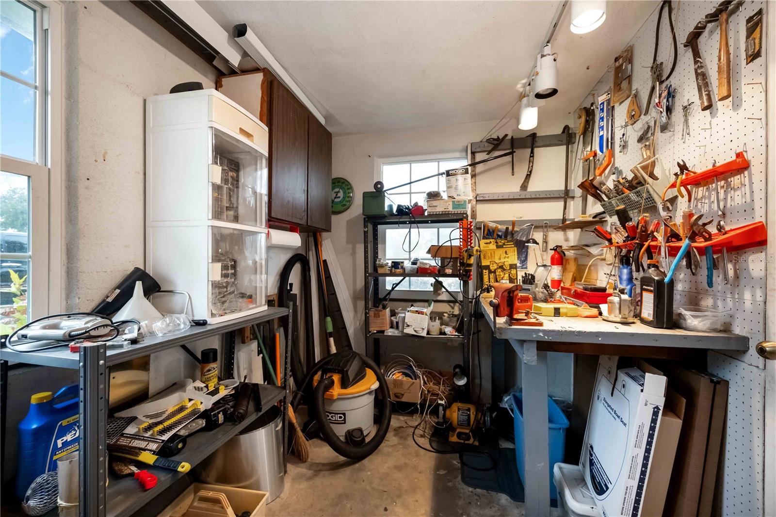 Image 29 of 33 For 7332 Broughton Street