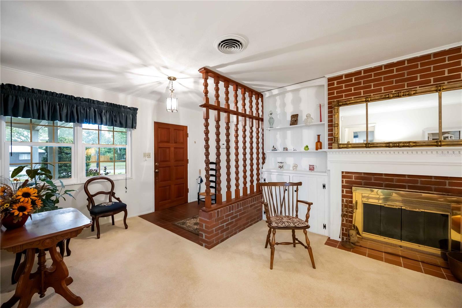 Image 4 of 33 For 7332 Broughton Street