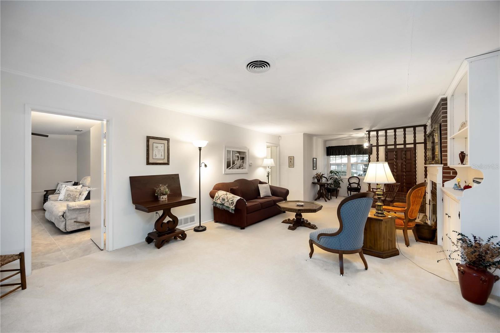 Image 6 of 33 For 7332 Broughton Street