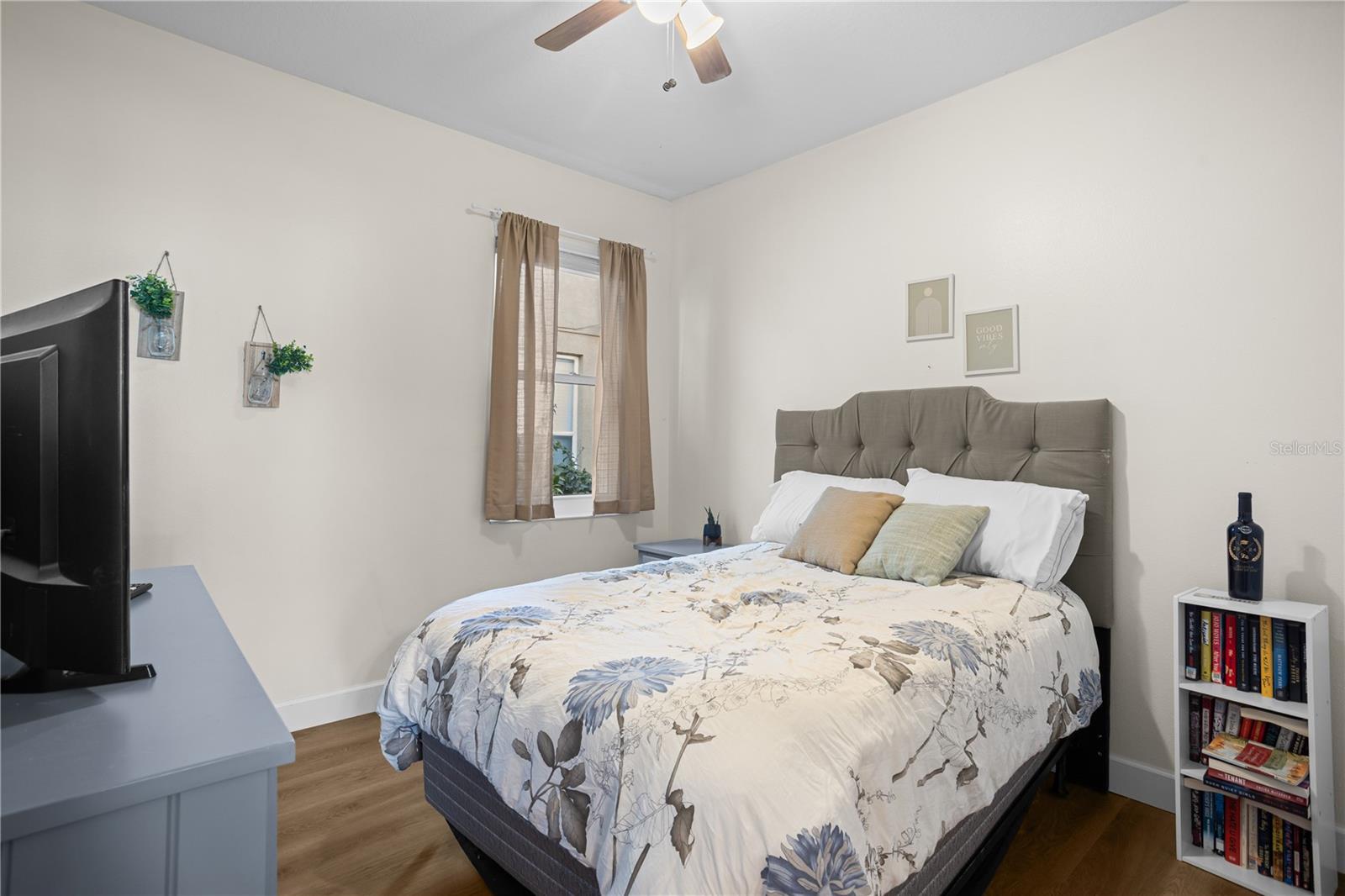 Image 21 of 33 For 1492 Mellon Way