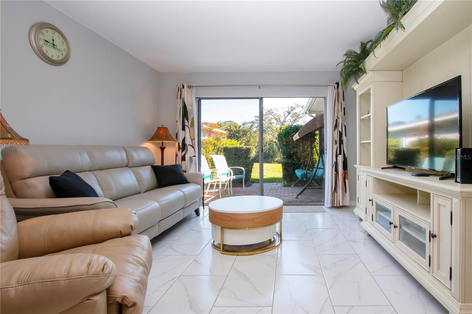 Image 24 of 62 For 2115 9th Avenue W 2a