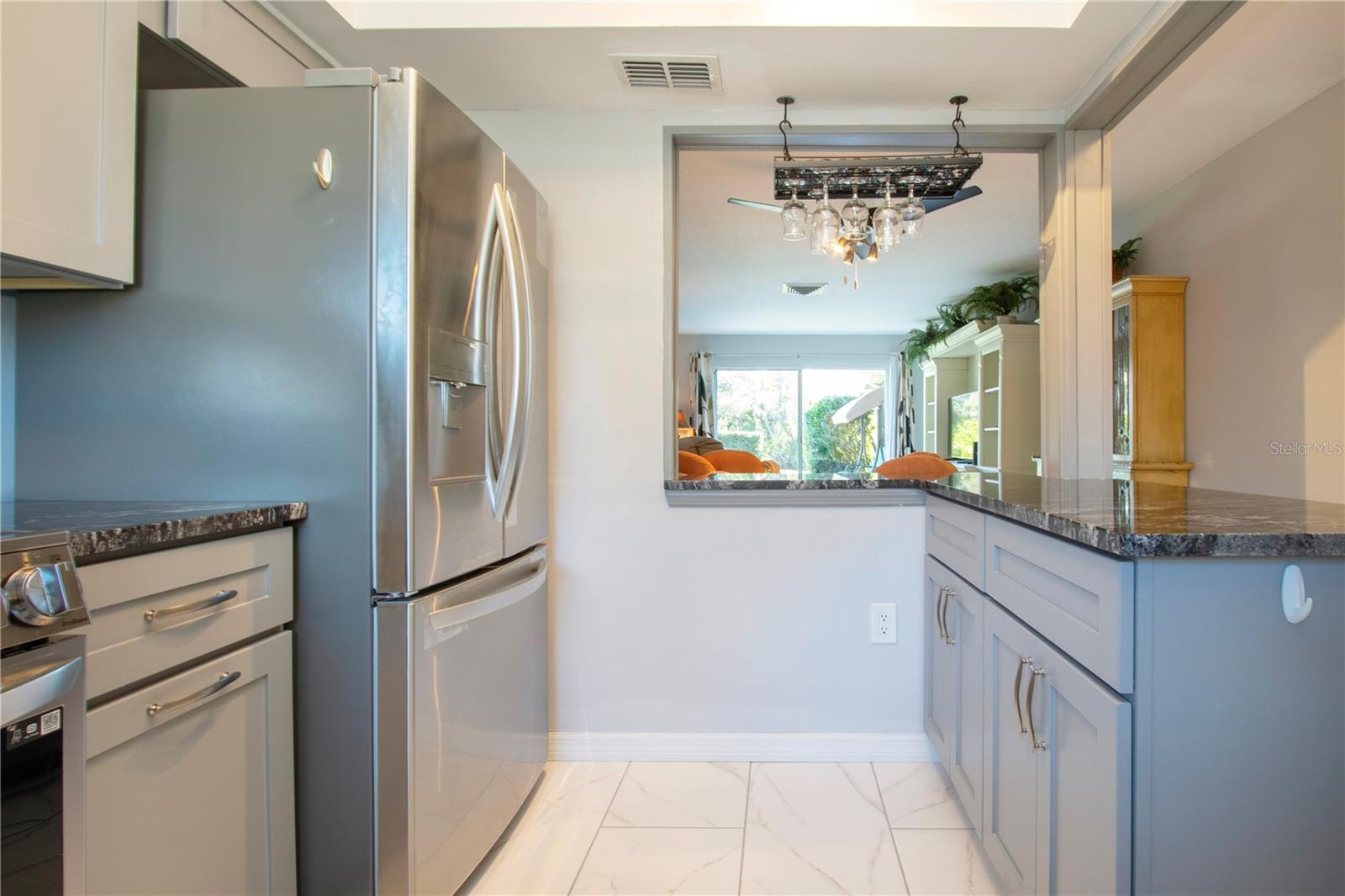 Image 33 of 62 For 2115 9th Avenue W 2a