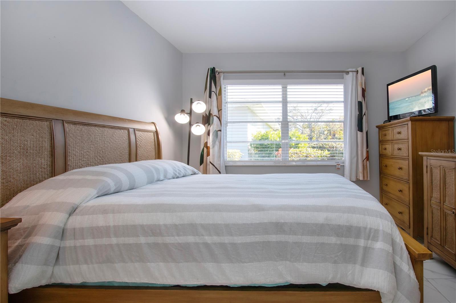 Image 41 of 62 For 2115 9th Avenue W 2a