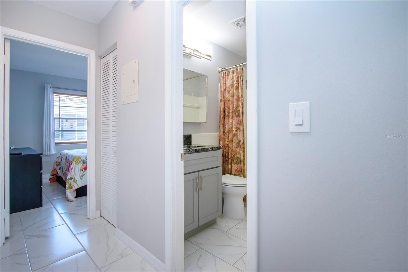 Image 46 of 62 For 2115 9th Avenue W 2a