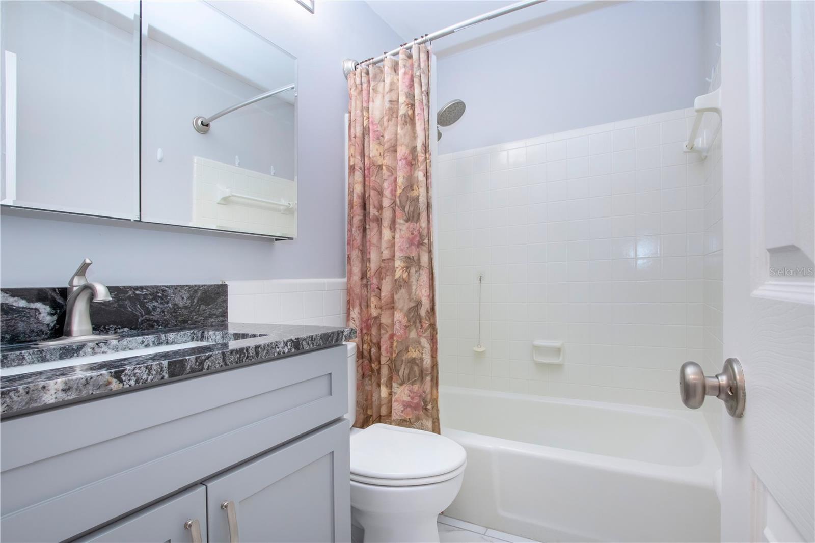 Image 47 of 62 For 2115 9th Avenue W 2a