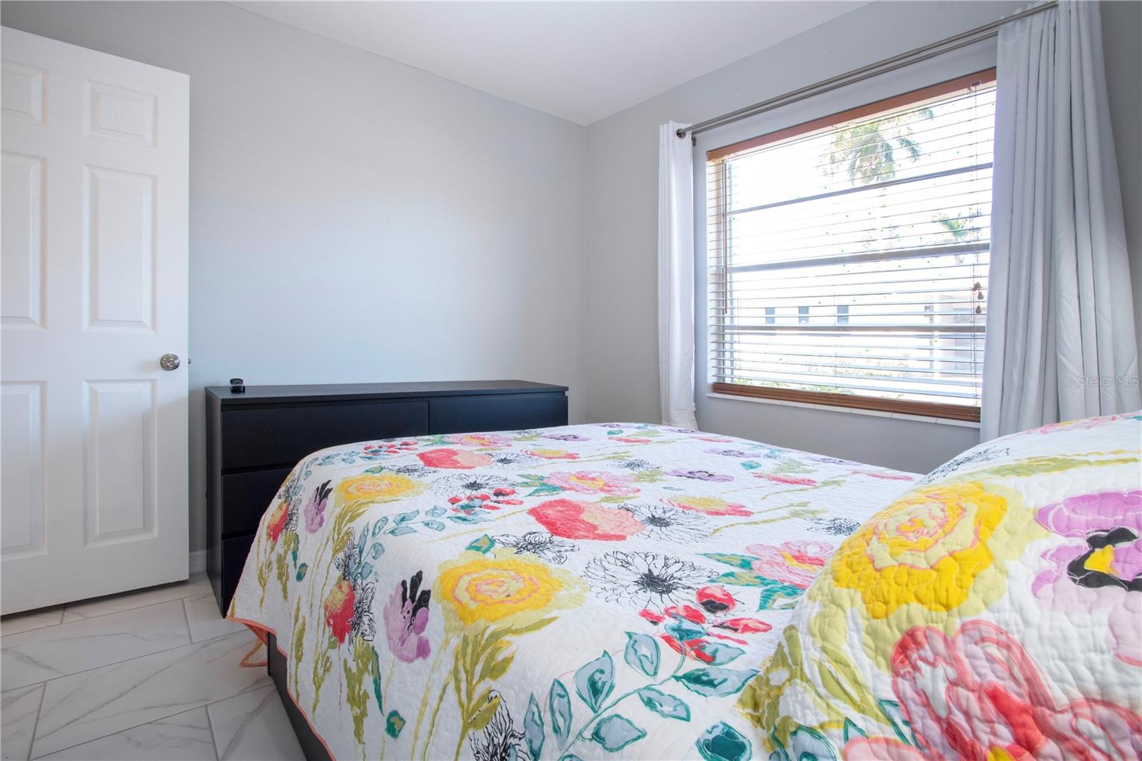 Image 50 of 62 For 2115 9th Avenue W 2a