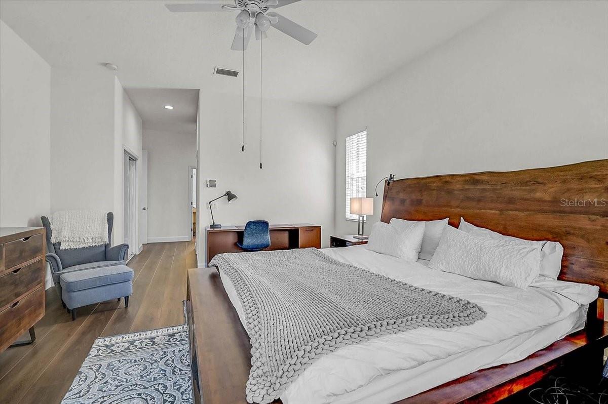 Image 19 of 42 For 1211 Lost Creek Court