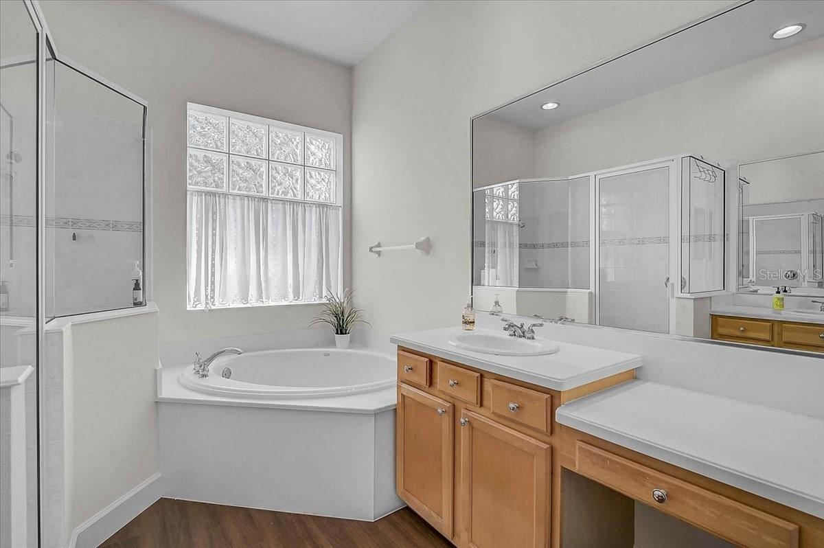 Image 22 of 42 For 1211 Lost Creek Court