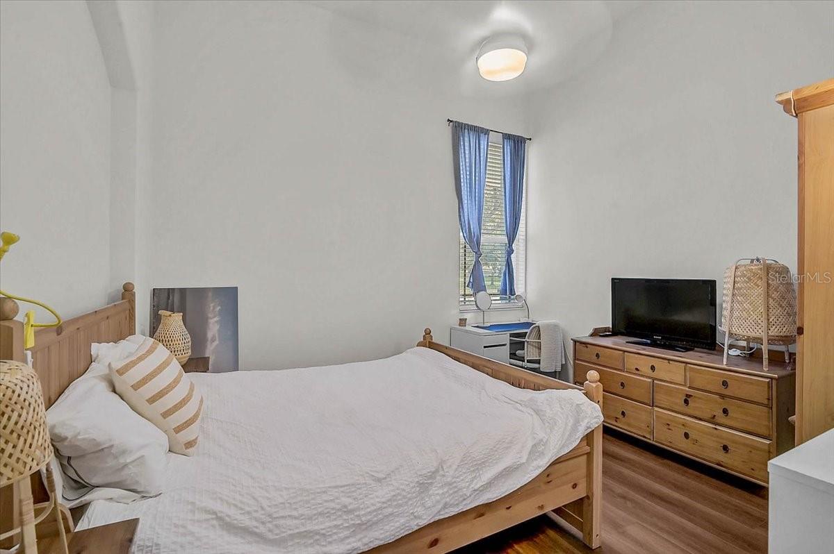 Image 26 of 42 For 1211 Lost Creek Court