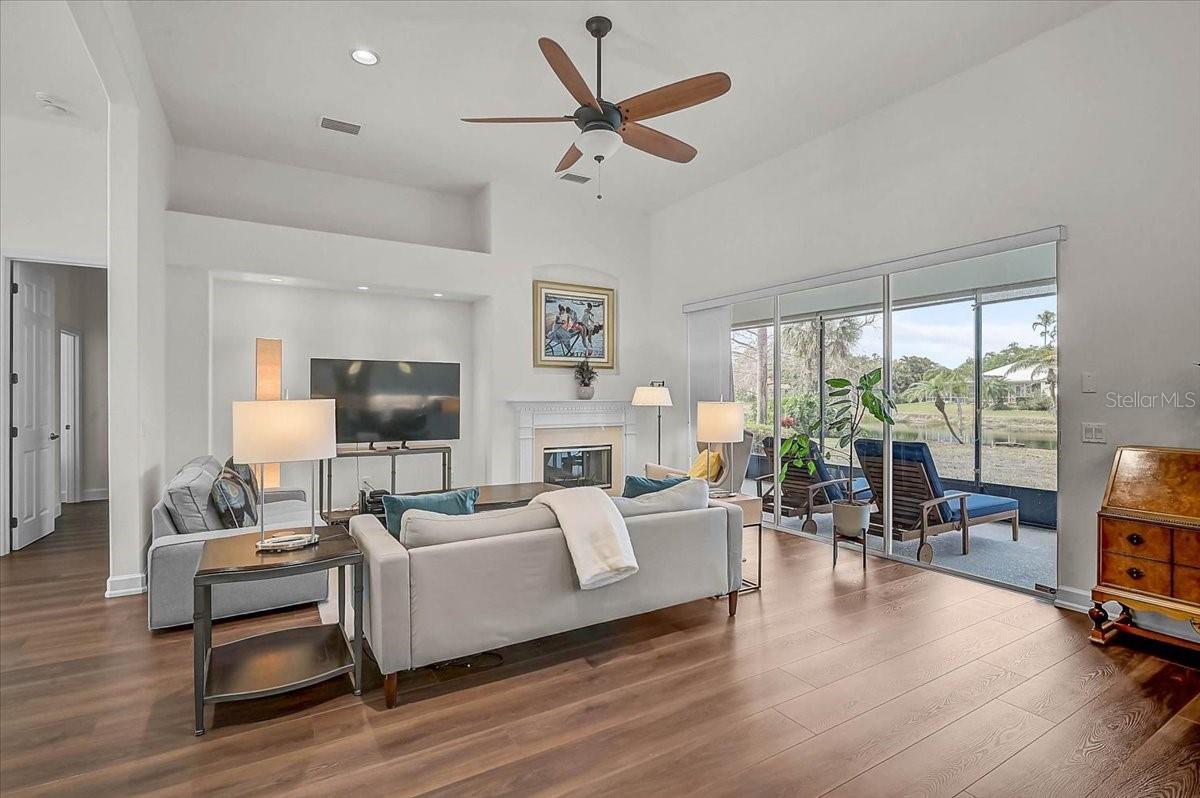 Image 7 of 42 For 1211 Lost Creek Court