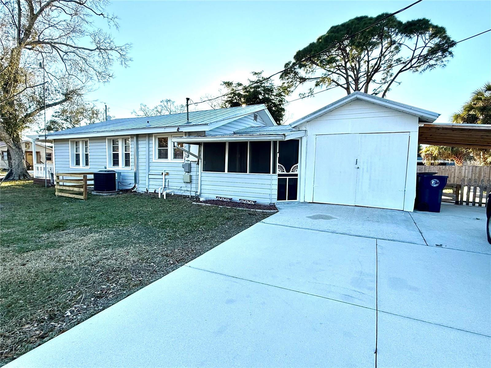 Image 18 of 19 For 1812 9th Street W