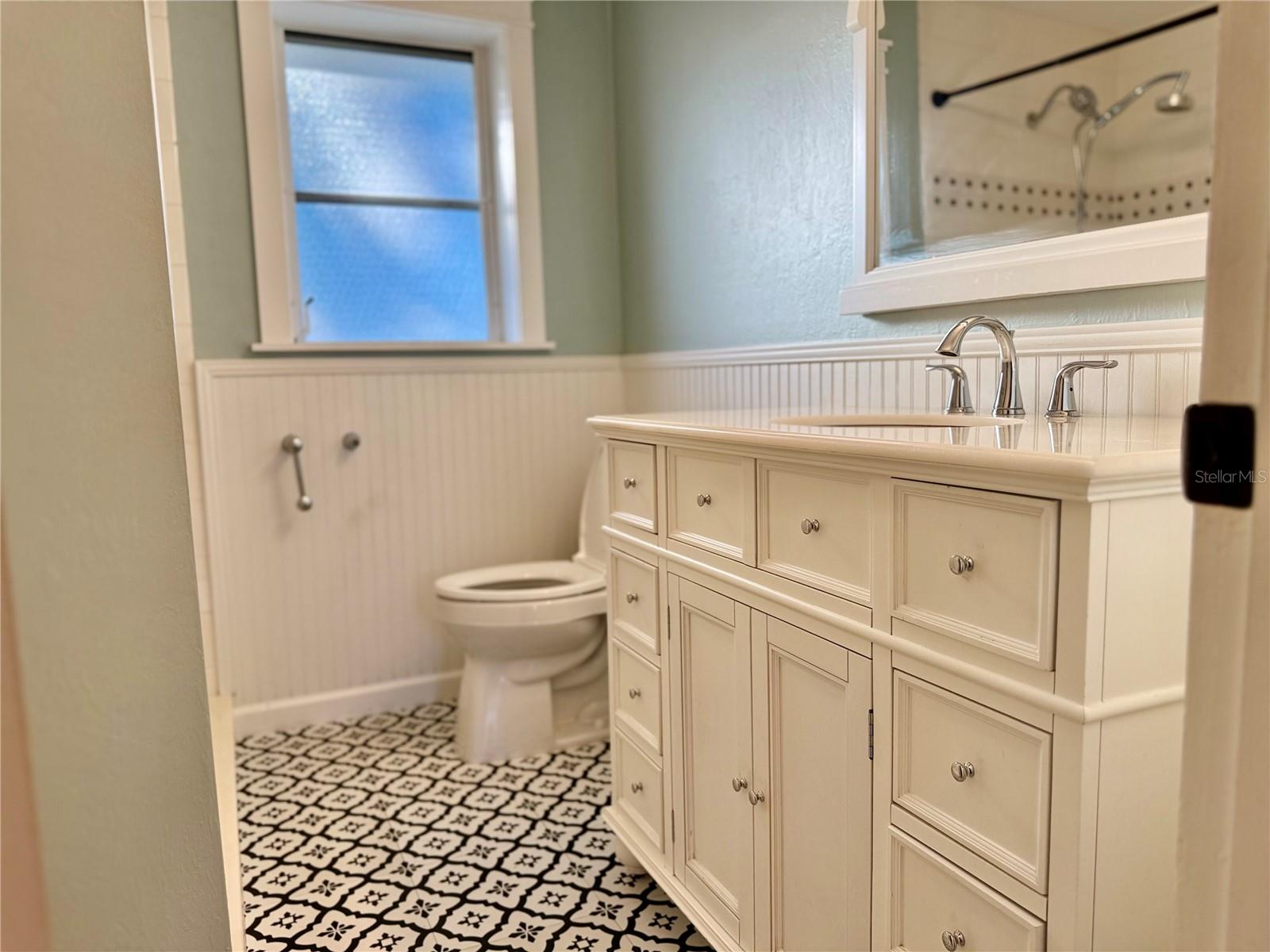 Image 9 of 19 For 1812 9th Street W