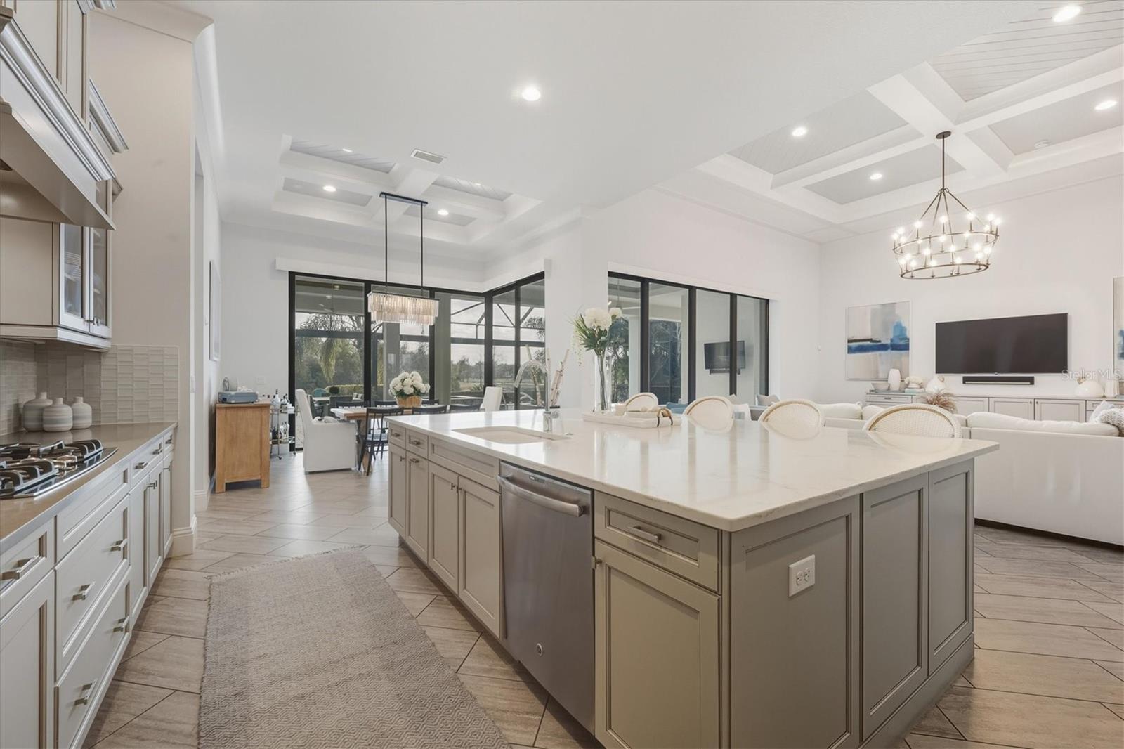 Image 19 of 87 For 7473 Seacroft Cove