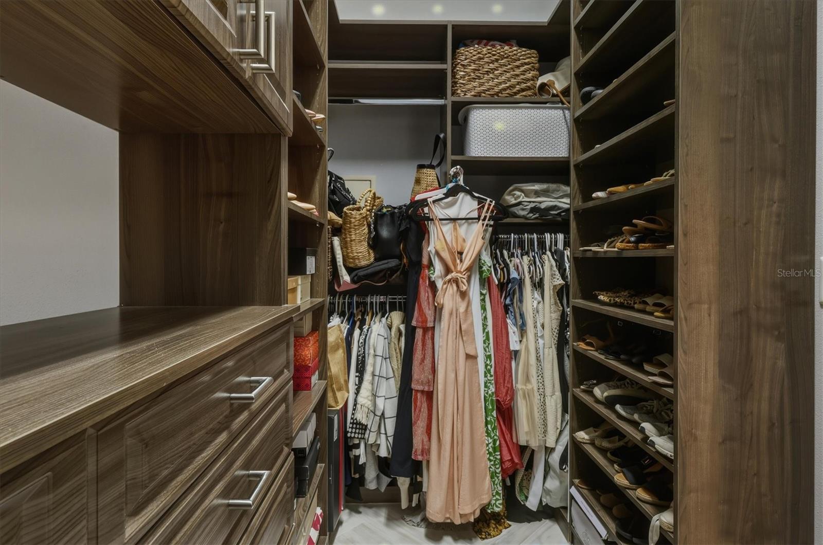 Image 25 of 87 For 7473 Seacroft Cove