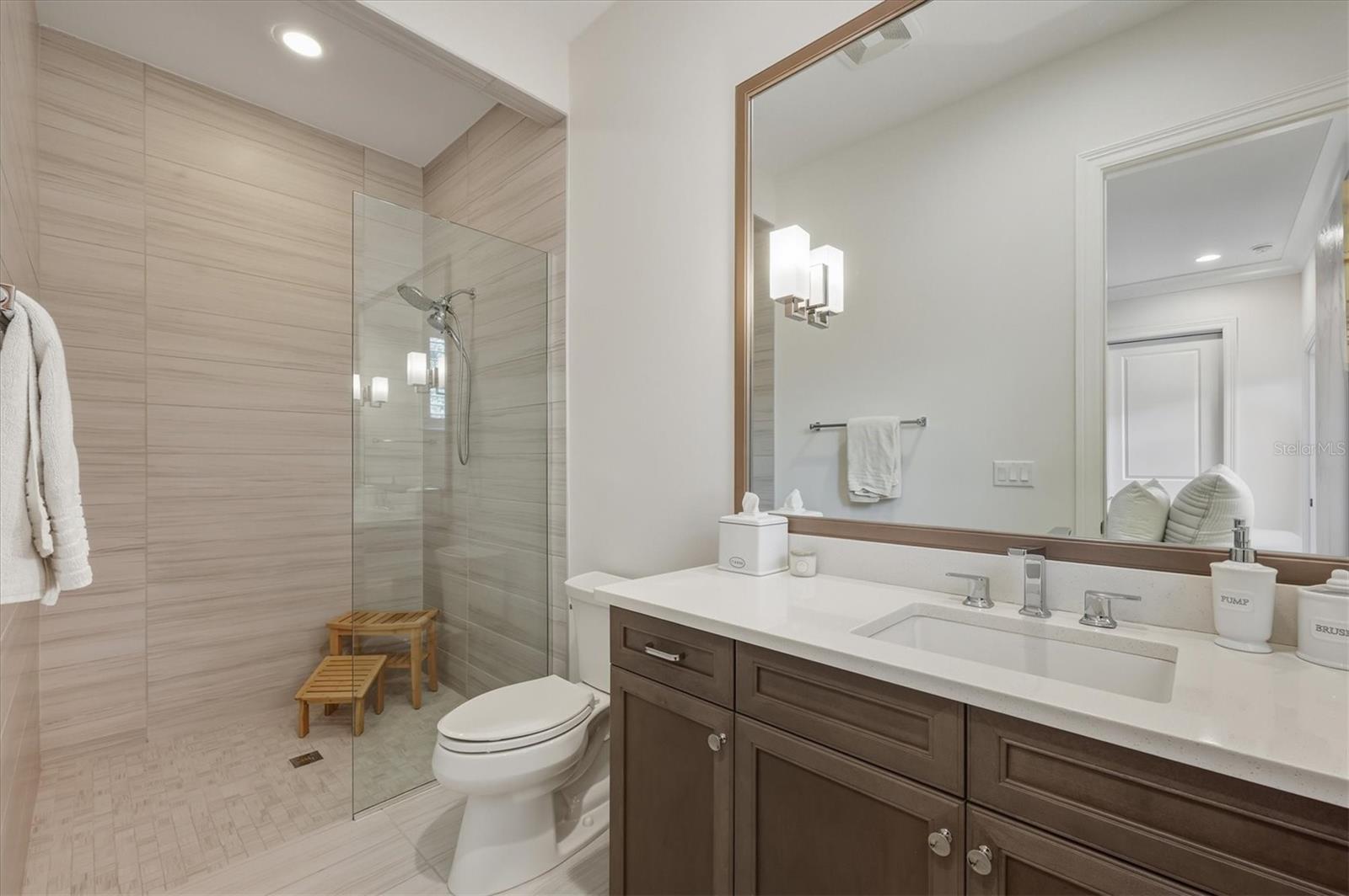 Image 30 of 87 For 7473 Seacroft Cove