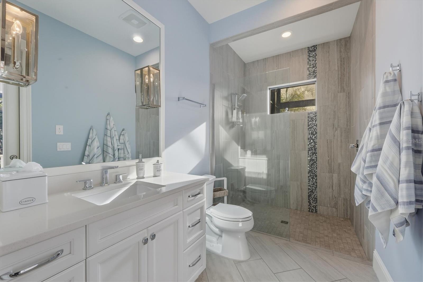 Image 32 of 87 For 7473 Seacroft Cove