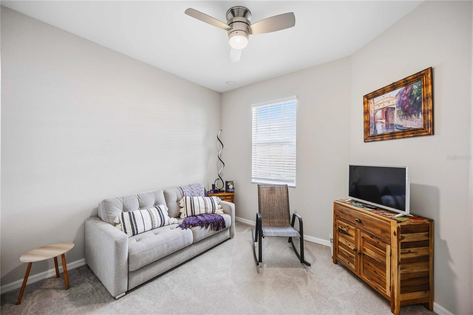 Image 25 of 68 For 17709 Woodland Court