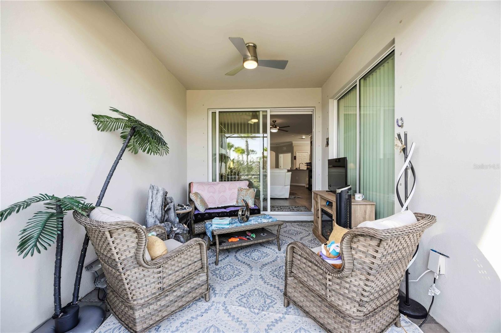 Image 40 of 68 For 17709 Woodland Court