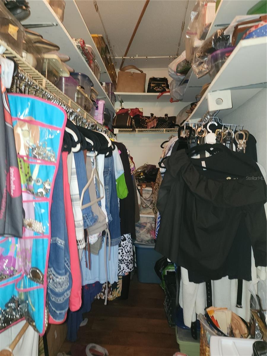 Image 17 of 45 For 1811 Bedford Lane G-152