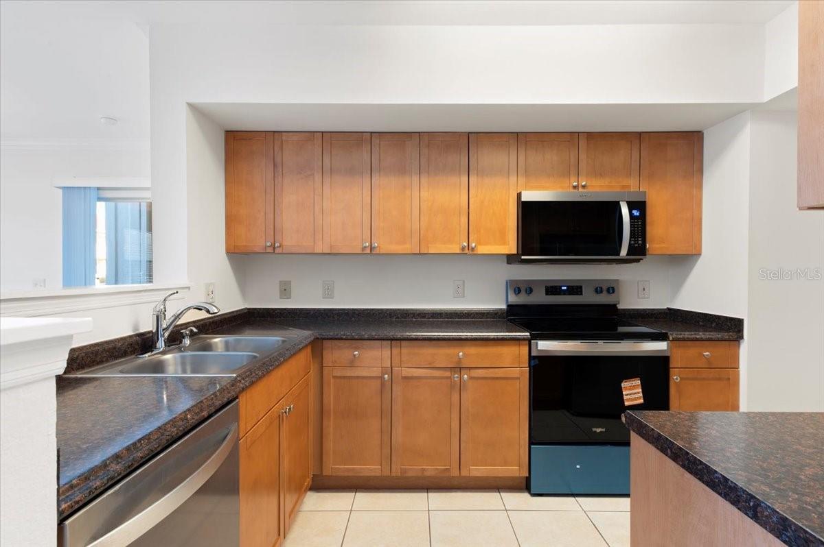 Image 14 of 49 For 1050 Villagio Circle 102