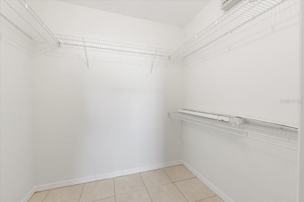 Image 28 of 49 For 1050 Villagio Circle 102