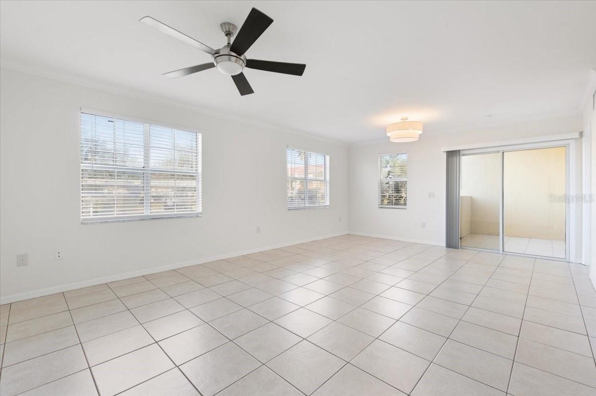 Image 5 of 49 For 1050 Villagio Circle 102