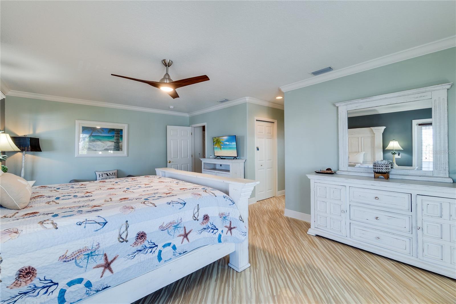 Image 15 of 60 For 803 Gladiolus Street