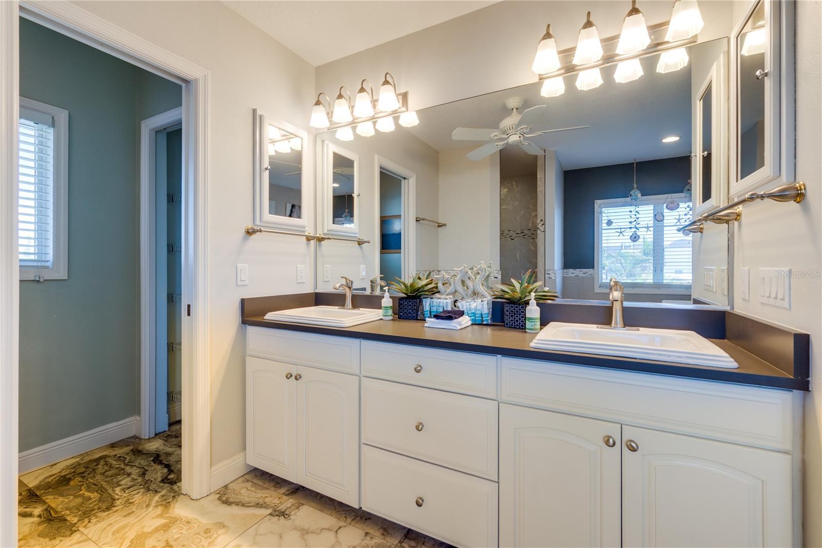 Image 19 of 60 For 803 Gladiolus Street