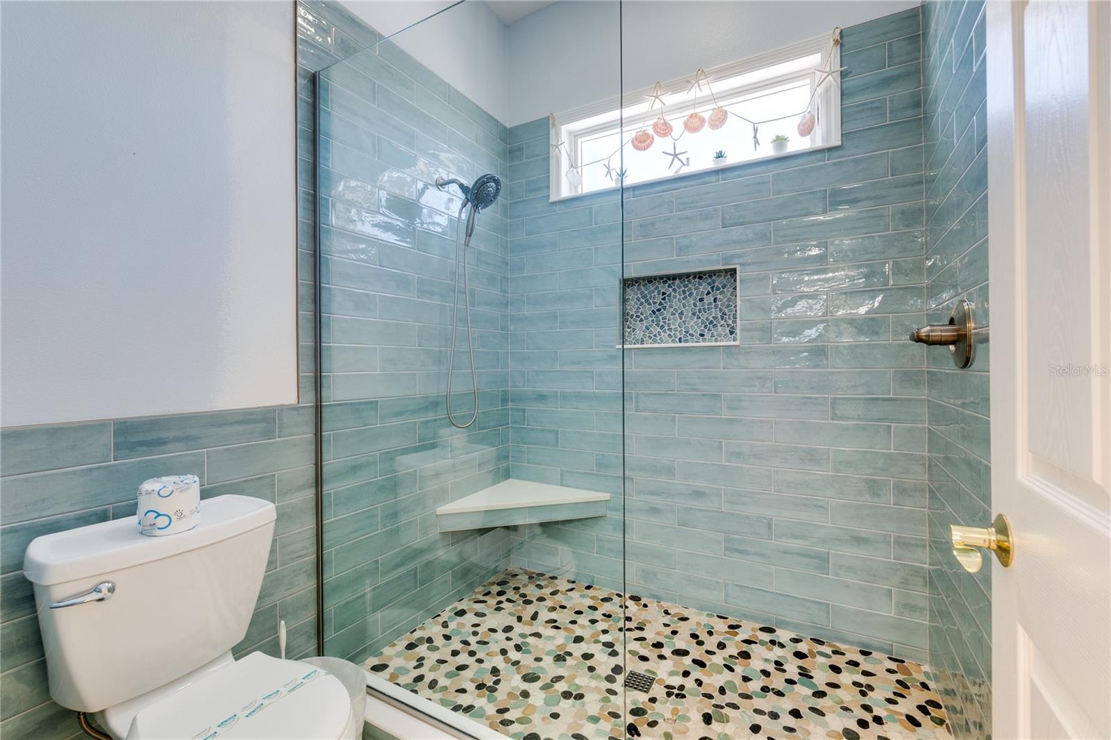 Image 31 of 60 For 803 Gladiolus Street