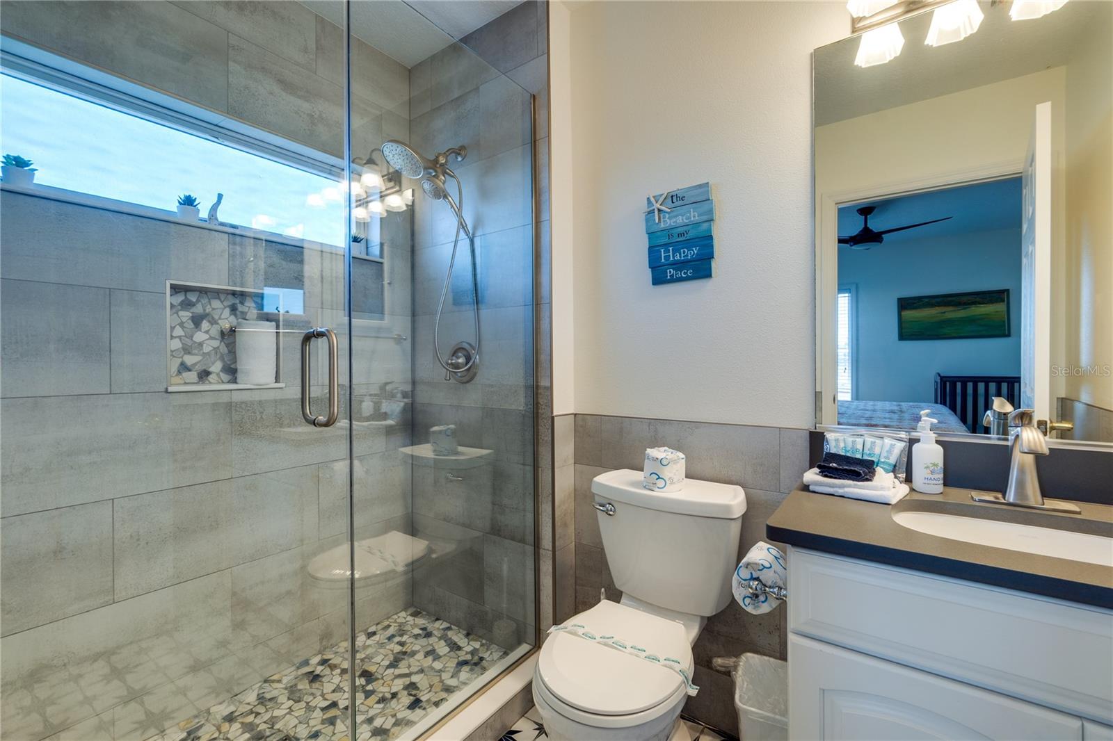 Image 34 of 60 For 803 Gladiolus Street