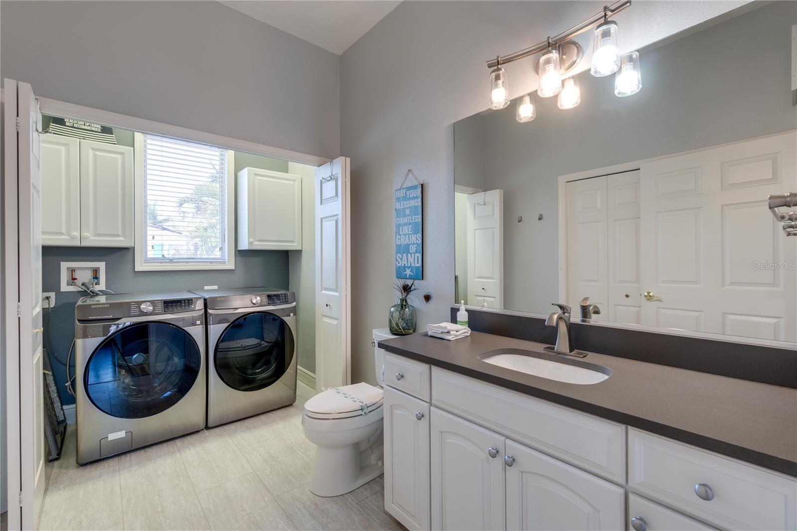 Image 36 of 60 For 803 Gladiolus Street