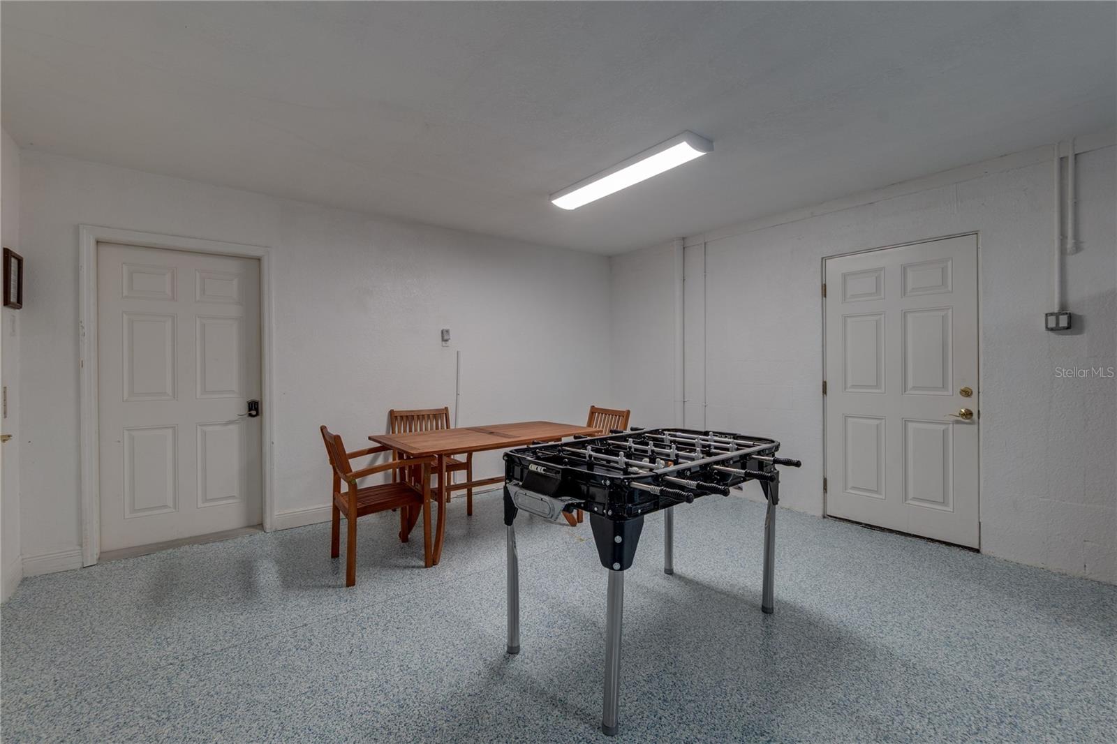 Image 46 of 60 For 803 Gladiolus Street