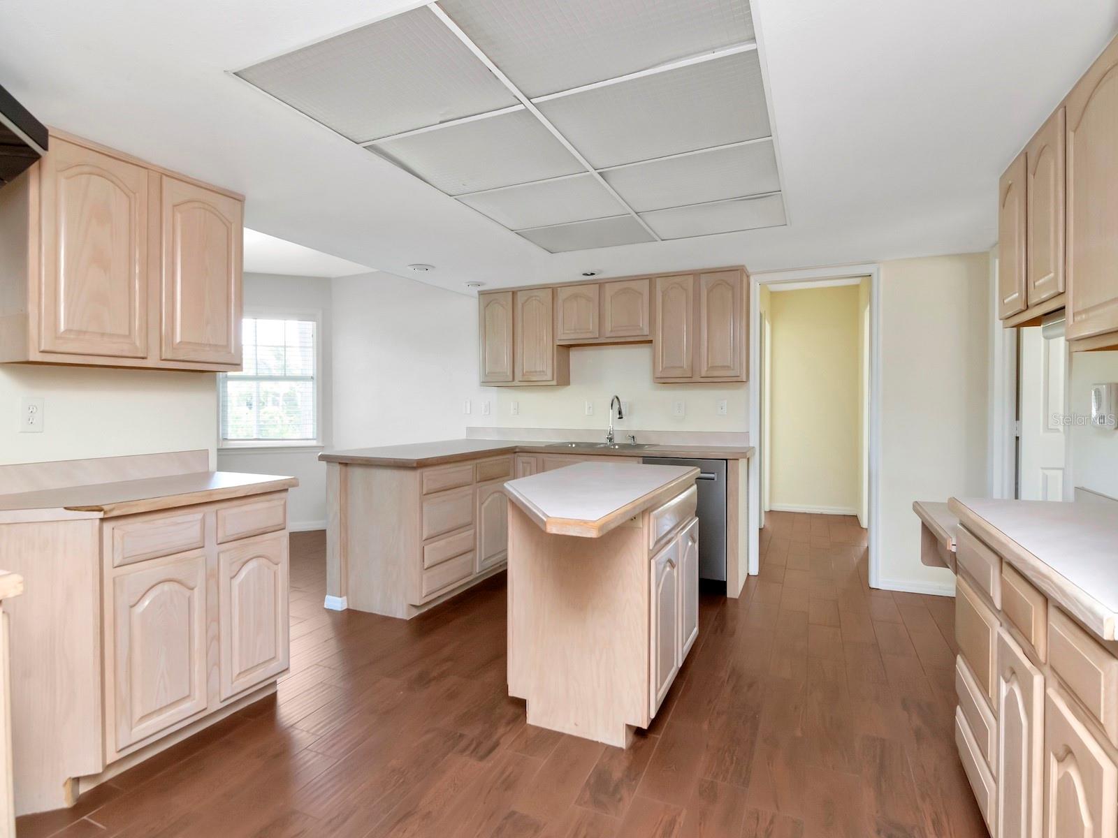 Image 14 of 29 For 1310 91st Court Nw