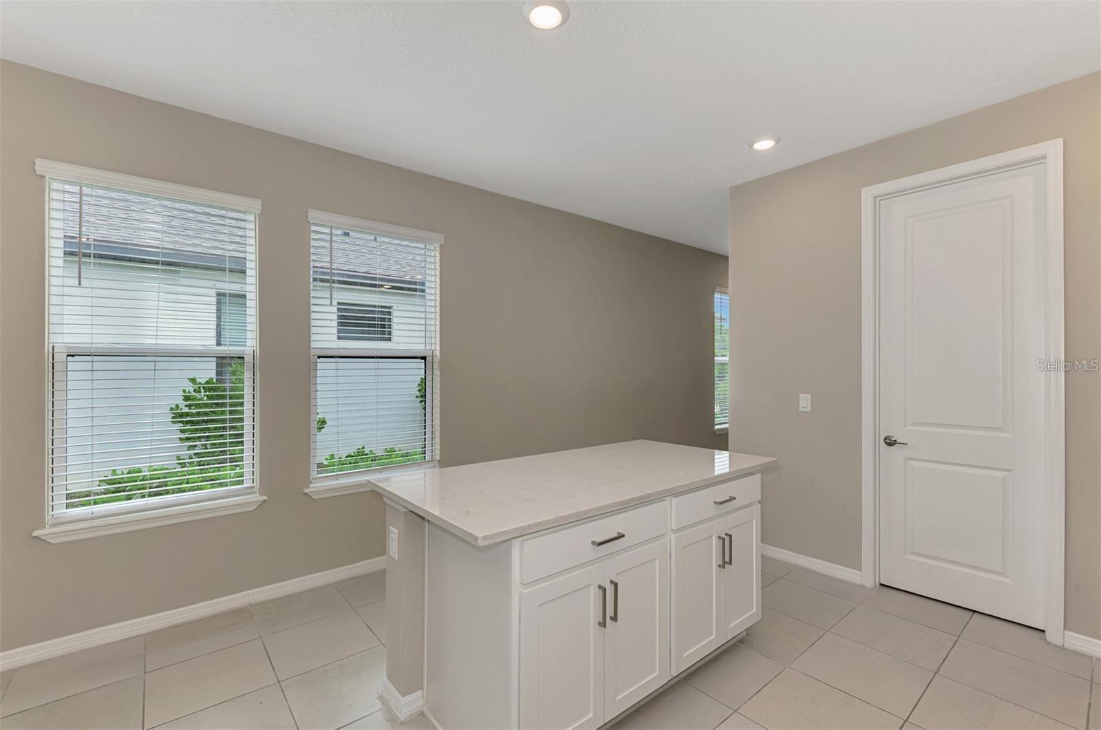 Image 10 of 51 For 6310 Grandview Hill Court