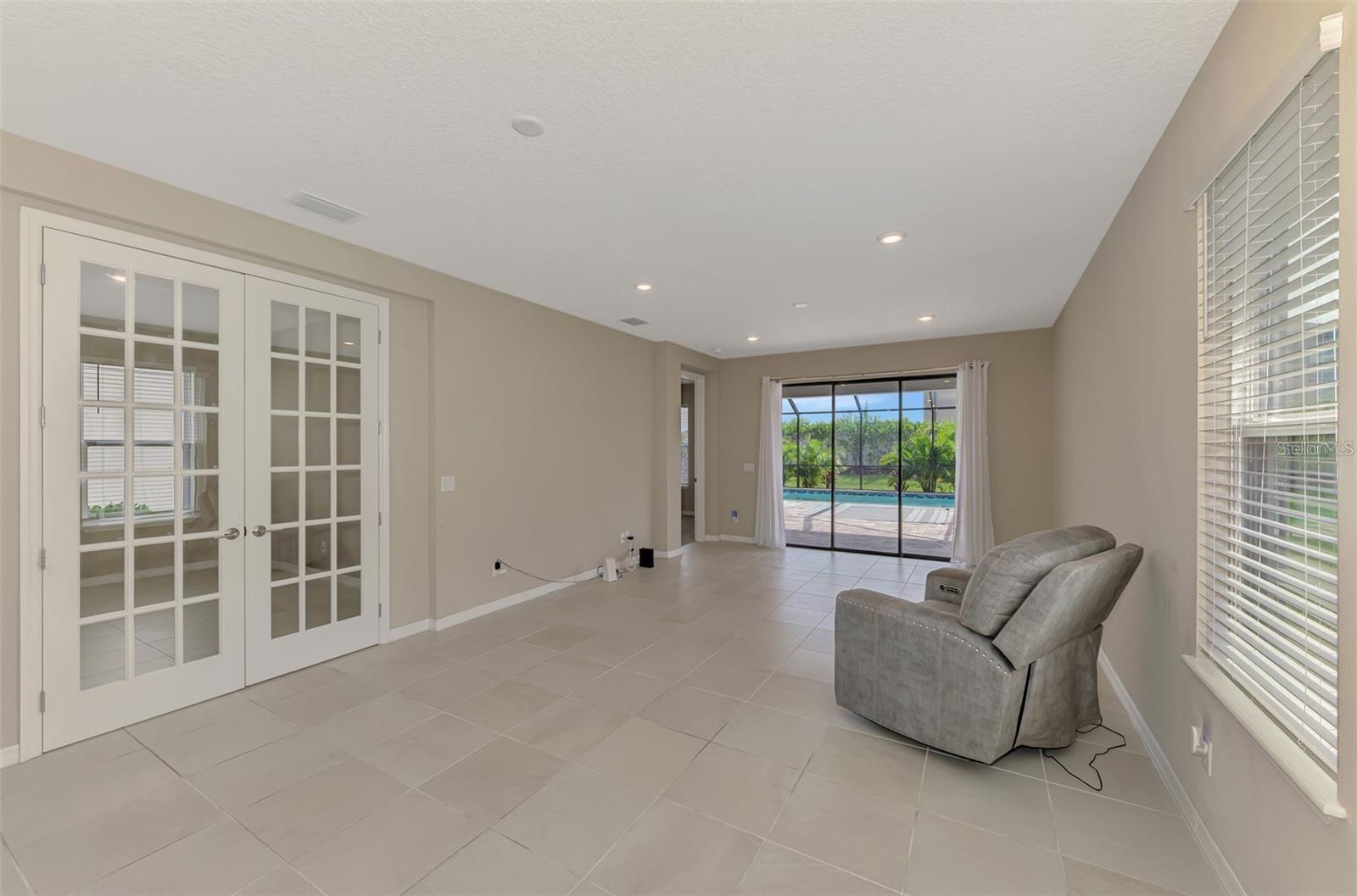 Image 12 of 51 For 6310 Grandview Hill Court