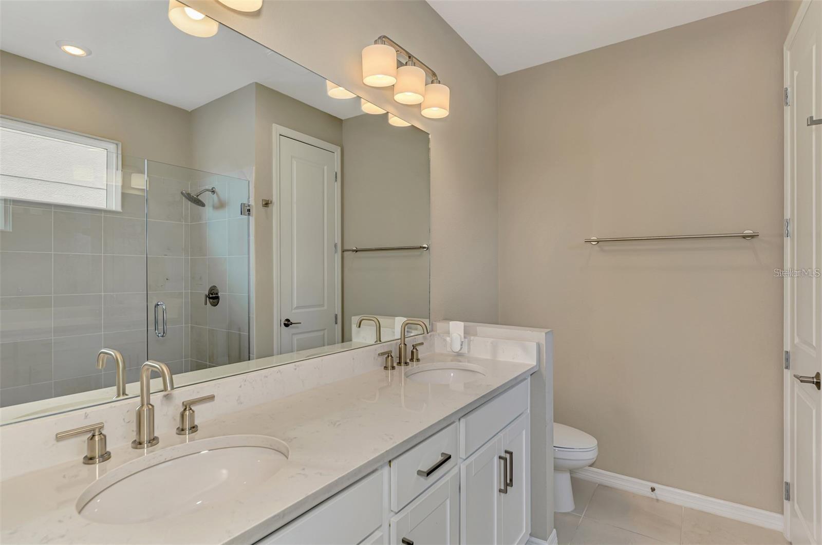 Image 22 of 51 For 6310 Grandview Hill Court